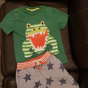 Mini boden boys outfit Alligator shirt star shorts